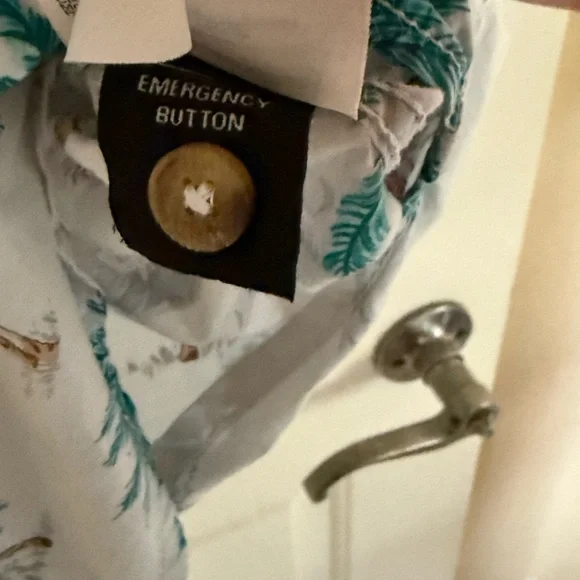 Billabong Gray Shirt with Blue and Red Palm Print - Picture 6 of 6